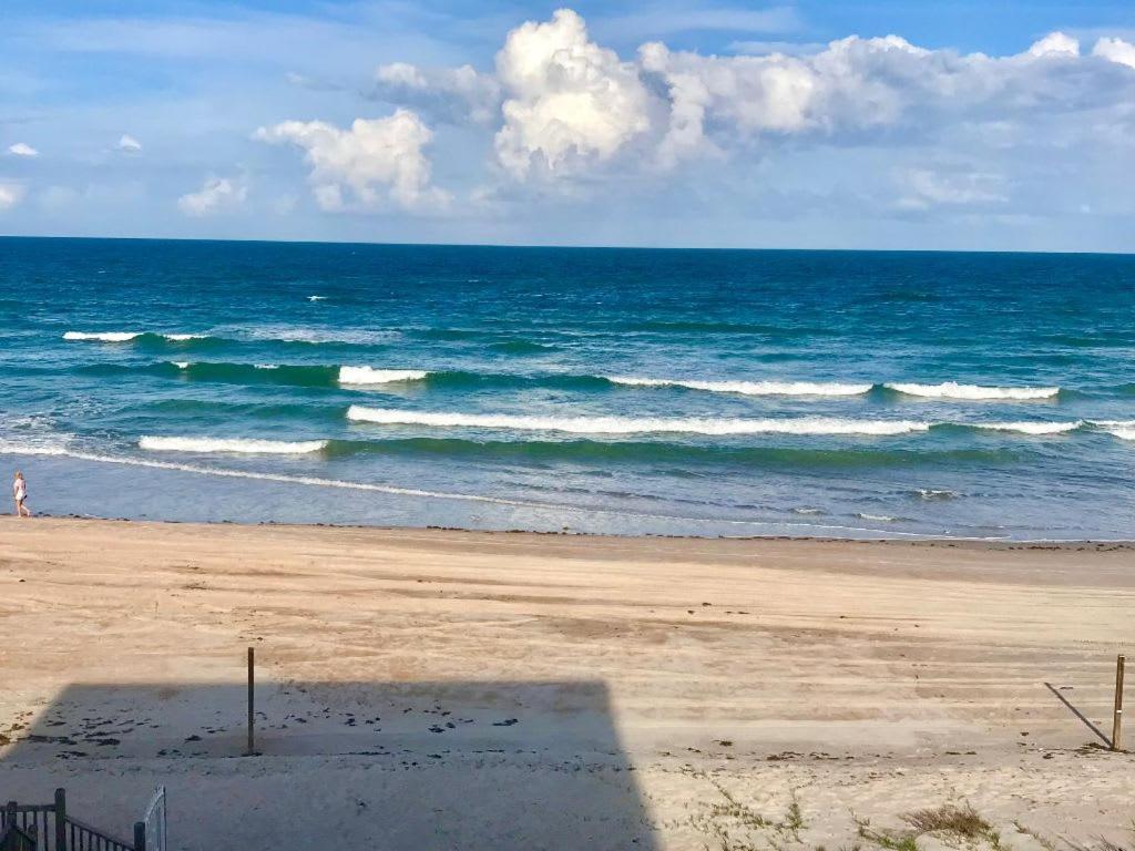 Beachfront Bliss - At Symphony Club * Ormond Beach